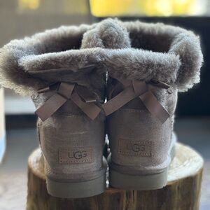 UGG Women's Grey Boots with Bow Detail